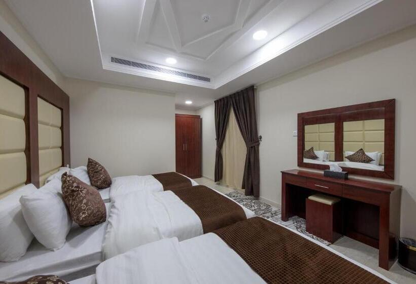 דירת שלושה חדרים, شقق حديقة الزهور 2 للشقق المخدومة