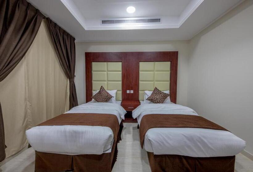 דירת שלושה חדרים, شقق حديقة الزهور 2 للشقق المخدومة