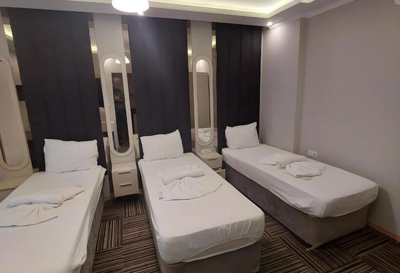 经济型三人房间, Alya Suite