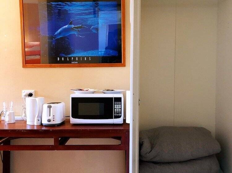 패밀리 룸, Central Jetty Motel
