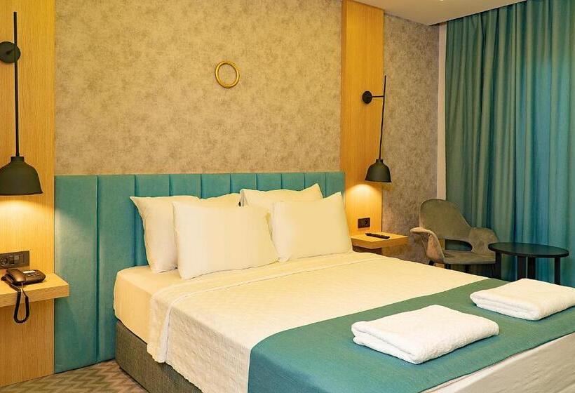 اتاق استاندارد, Angel S Park