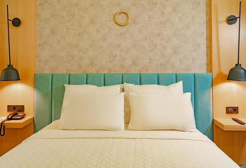 اتاق استاندارد, Angel S Park