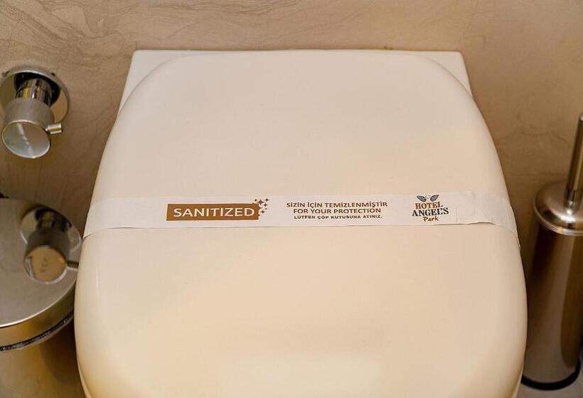 اتاق استاندارد, Angel S Park