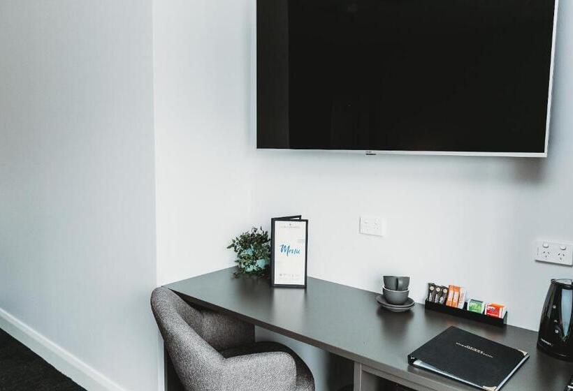 小型套房带阳台, Coniston Hotel Wollongong