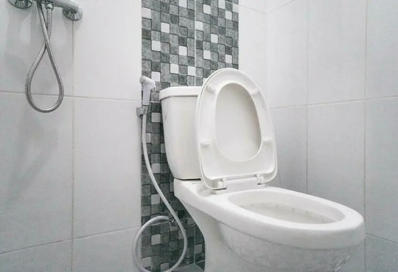 Habitació Estàndard, Reddoorz Plus @ Tlogomas