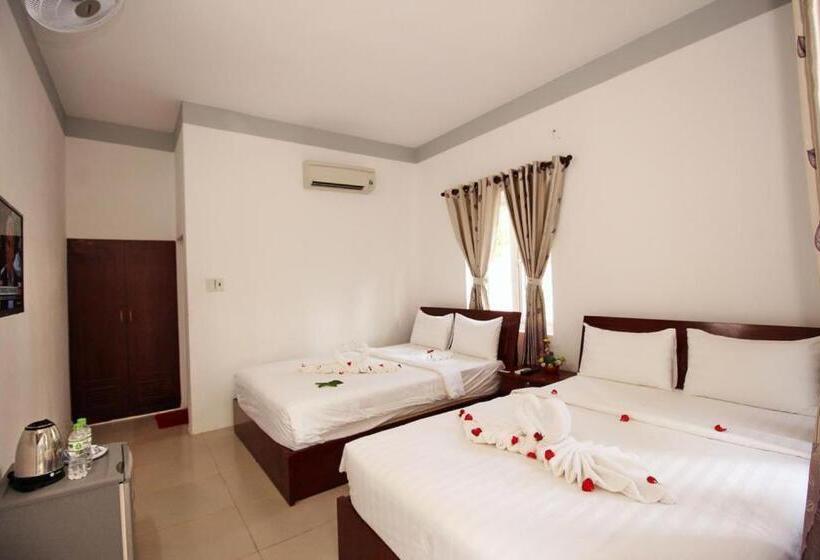 اتاق لوکس چهار تخته, Nu Cuoi Mui Ne Hotel & Restaurant
