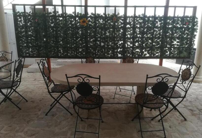 اتاق استاندارد, A Casa Di Franco