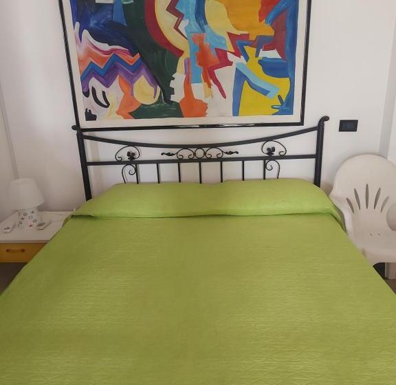 اتاق استاندارد, A Casa Di Franco