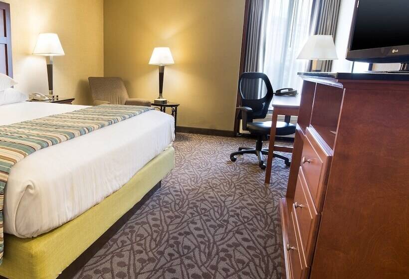 Номер Deluxe, Drury Inn & Suites Atlanta Airport