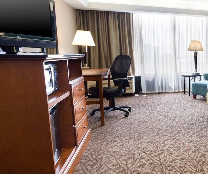 Quarto Deluxe, Drury Inn & Suites Atlanta Airport
