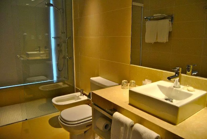 キングサイズベッドのスイートルーム, Drury Inn & Suites St. Louis Creve Coeur