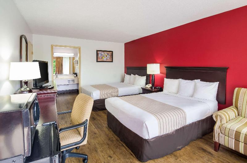 Номер Стандарт, Econo Lodge Marion I 81