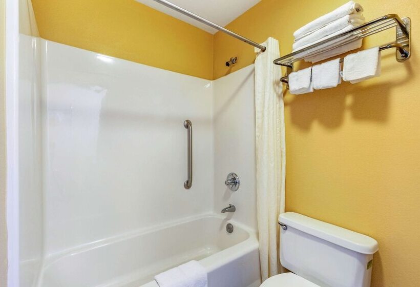 ハイドロマッサージバス付きスイート, Econo Lodge