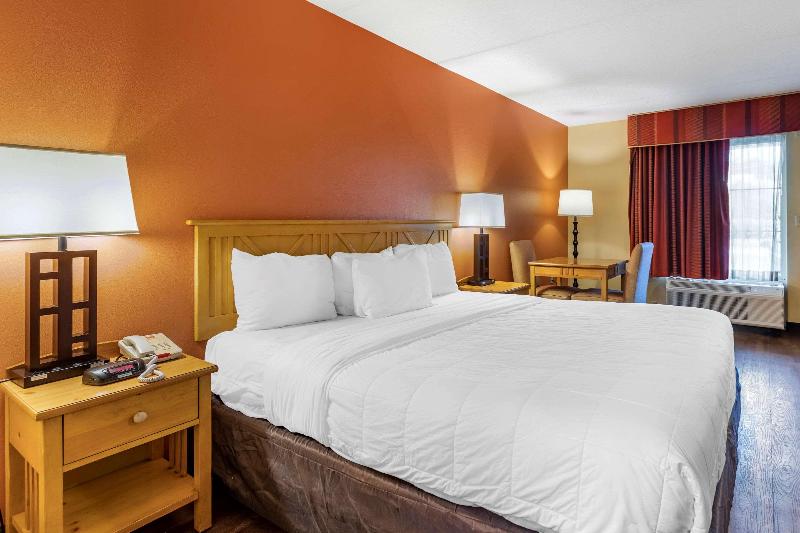 اتاق استاندارد, Econo Lodge Pigeon Forge Riverside