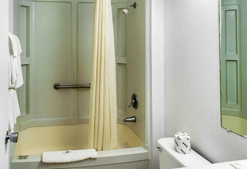 غرفة قياسية سرير كينج, Motel 6 Cincinnati, Oh