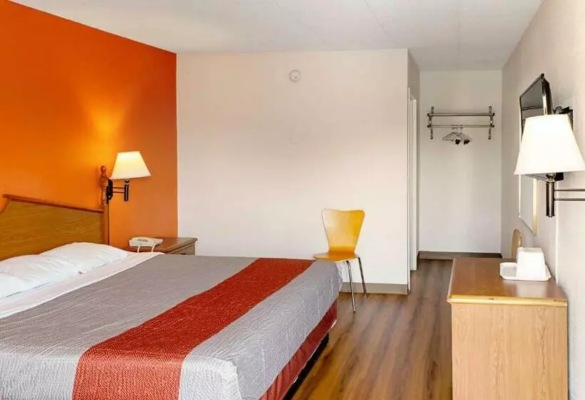 キングサイズベッドのデラックスルーム, Motel 6 Cincinnati, Oh