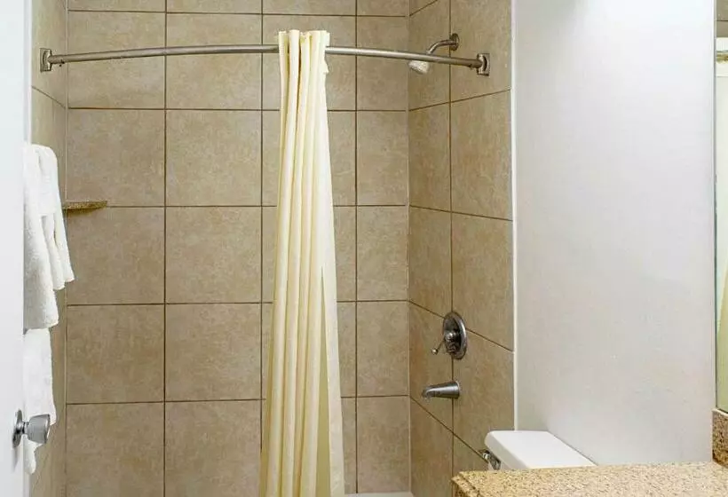 デラックスの４人部屋, Motel 6 Cincinnati, Oh