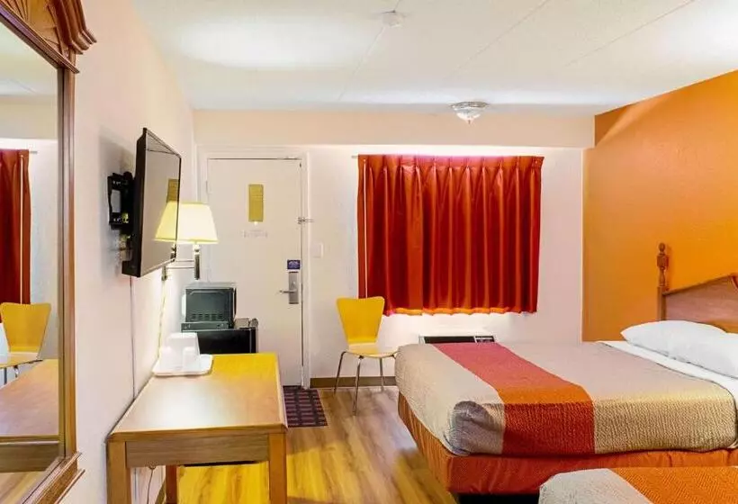 デラックスの４人部屋, Motel 6 Cincinnati, Oh