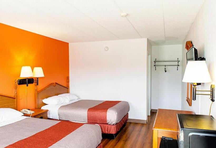 غرفة ديلوكس رباعية, Motel 6 Cincinnati, Oh