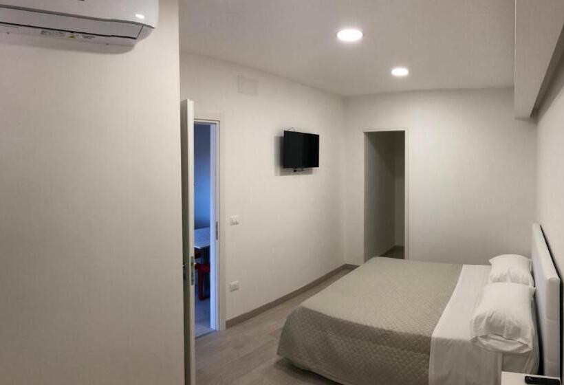 デラックススタジオ, Attico Lady D