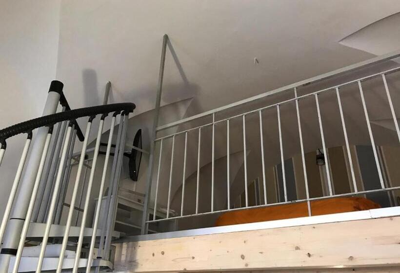 اتاق لوکس چهار تخته, Sesta Strada