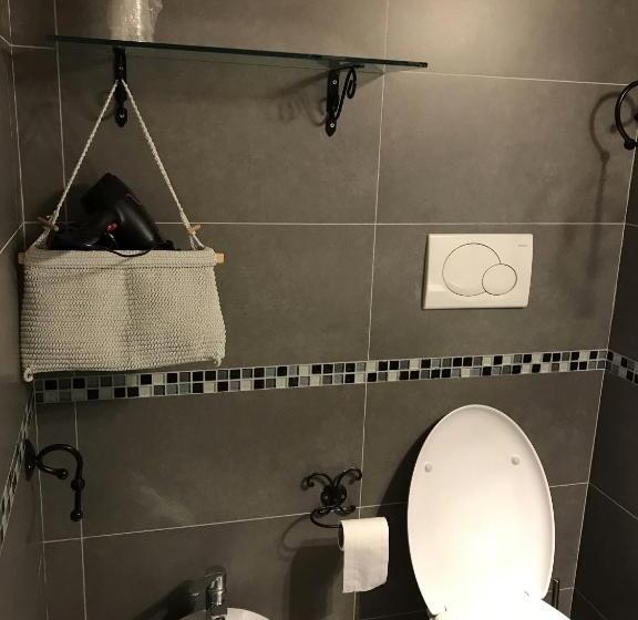 اتاق لوکس چهار تخته, Sesta Strada