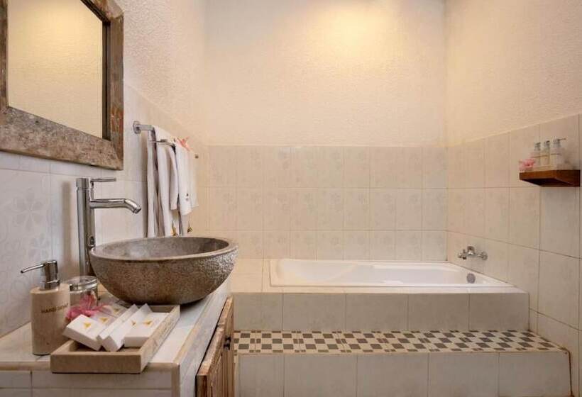 סוויטה משפחתית, Abian Taksu Suite & Villas