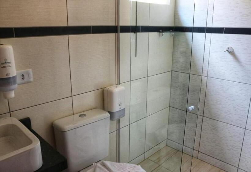 家庭套房, Pousada Málaga