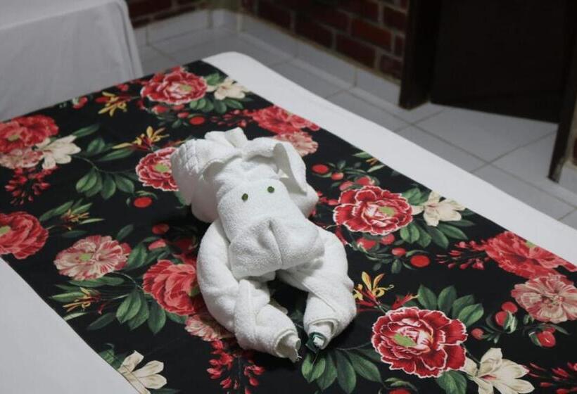 家庭套房, Pousada Málaga