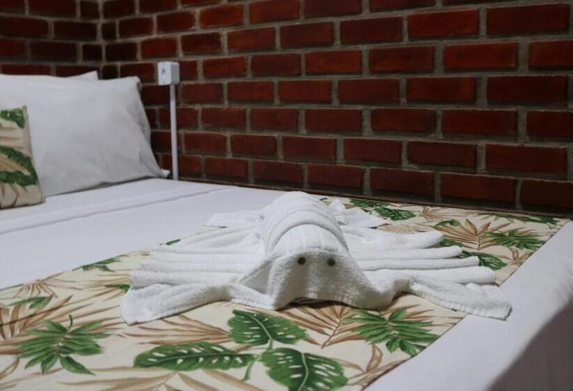 家庭套房, Pousada Málaga