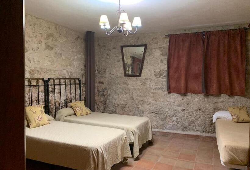 חדר סטנדרט לשלושה, Molino Grande Del Duratón