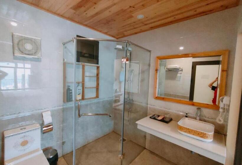 اتاق لوکس با تخت بزرگ, Sapa Retreat Condotel