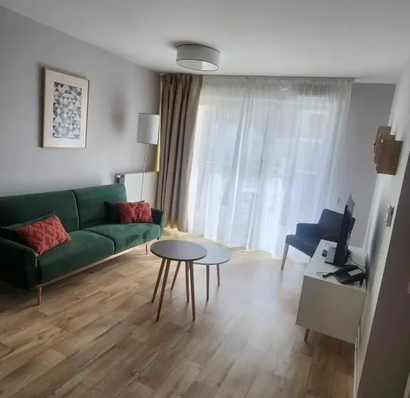 Huoneisto 2 Makuuhuonetta, Domitys   Le Fil De Soie