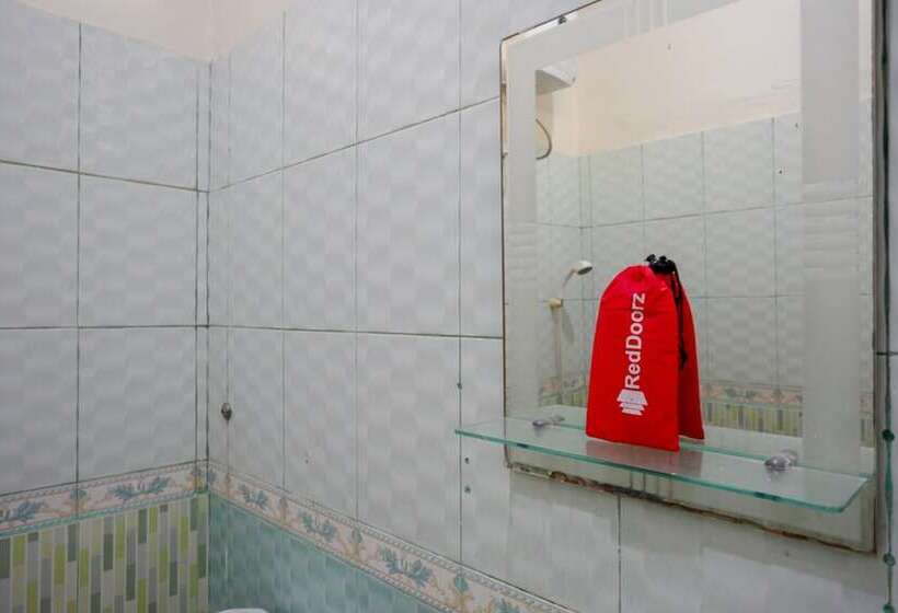غرفة ديلوكس, Reddoorz Plus Syariah At Alam Raya