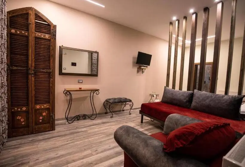 اتاق لوکس سه تخته, Vila Eden Boutique