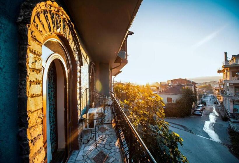 اتاق لوکس با بالکن, Vila Eden Boutique