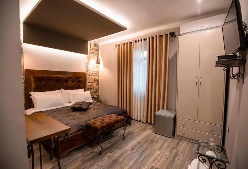 اتاق لوکس با بالکن, Vila Eden Boutique