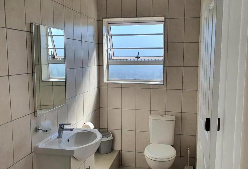 스탠다드 룸 바다 전망, Kelzane Guesthouse