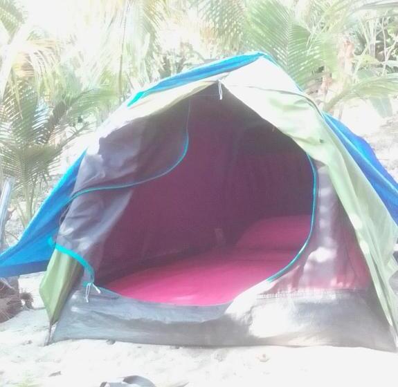 چادر با خدمات رفاهی استاندارد, Port Antonio Brian S Beach House