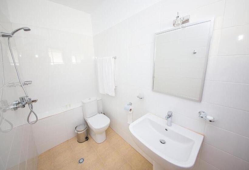 Quarto standard, Ajka