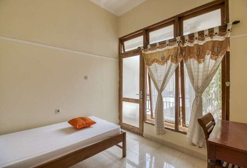 Номер Стандарт Индивидуальный, Koolkost Near Hartono Mall Yogyakarta