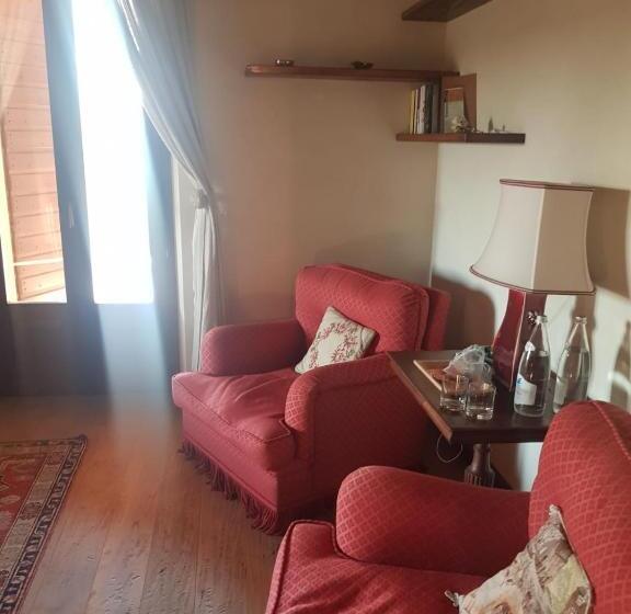 Полулюкс с Балконом, Casale La Meridiana
