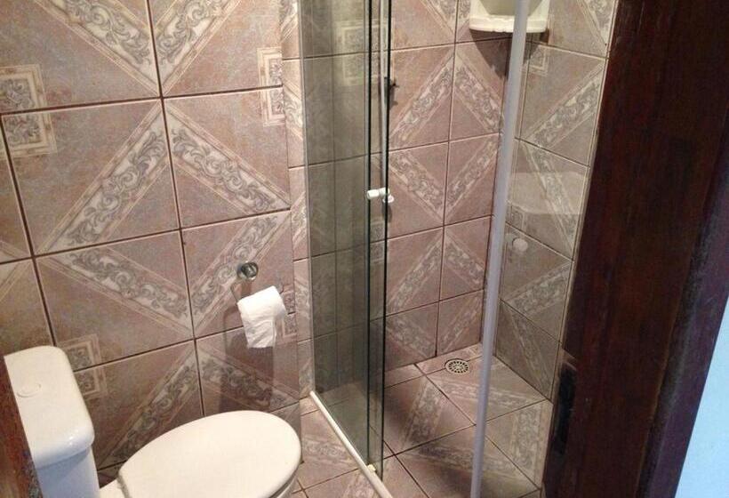 スタンダードトリプルルーム, Pousada E Restaurante Dona Siroba