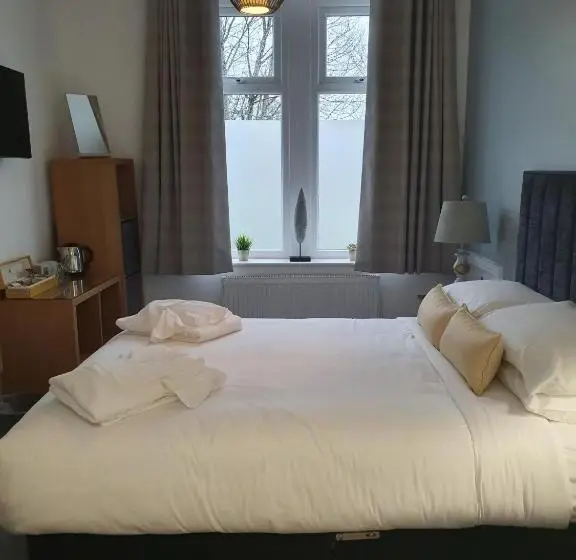 キングサイズベッドのスタンダードルーム, Rooms At The Dressers Arms