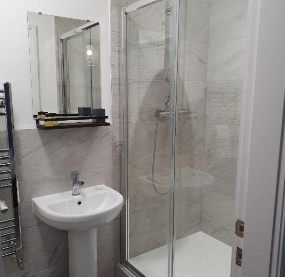 חדר סטנדרט, Rooms At The Dressers Arms