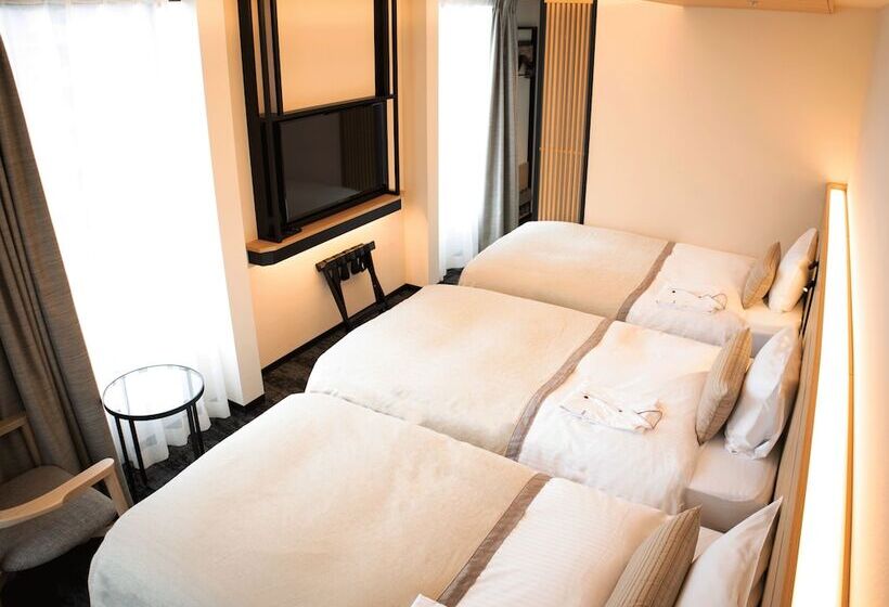 חדר סטנדרט לשלושה, Keihan Kyoto Ekiminami