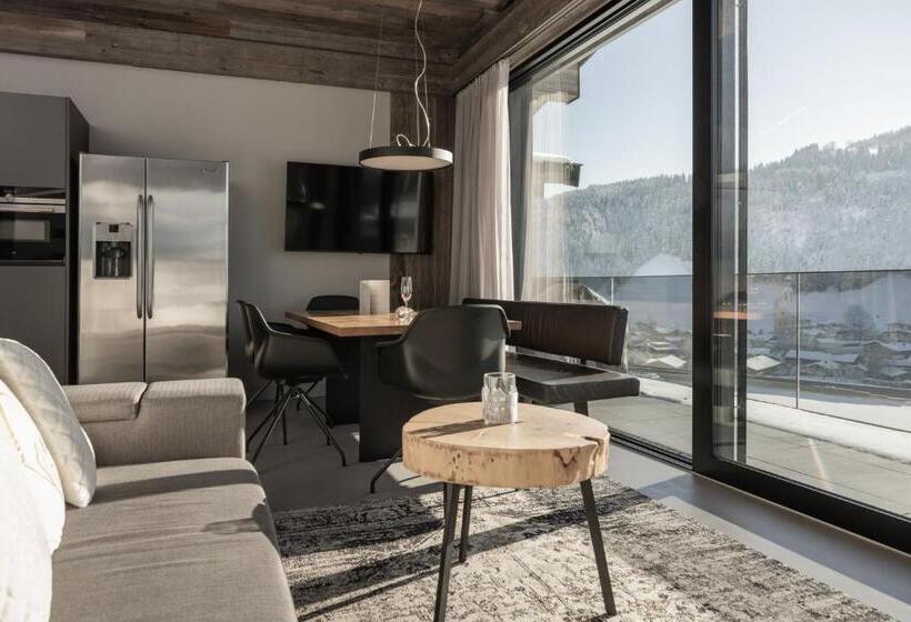 Номер Стандарт, Going Triple A Apartments East