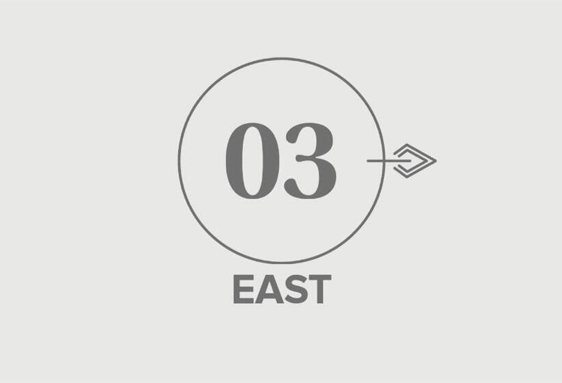 Апартаменты 1 Спальня с Террасой, Going Triple A Apartments East