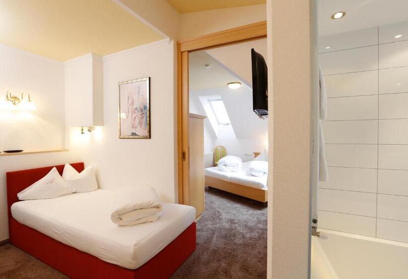 침실 3개 아파트, Vogt