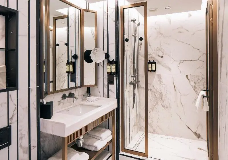 スーペリアールーム, Page8, Page Hotels